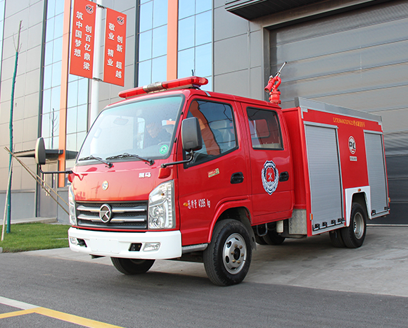 1622770630478253.jpg 消防車.jpg